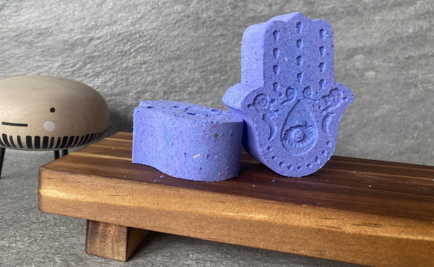 Black Raspberry Vanilla Hamsa Bath Bomb