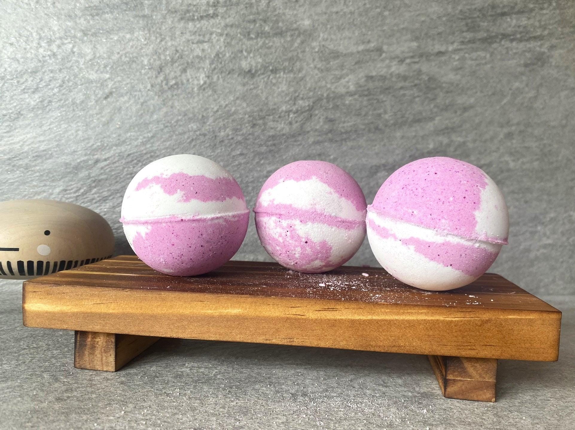 Black Raspberry Vanilla Bath Bomb