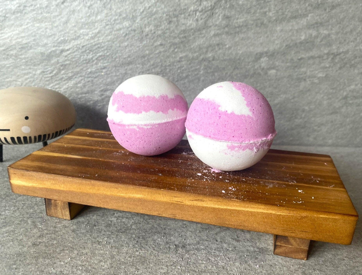 Black Raspberry Vanilla Bath Bomb